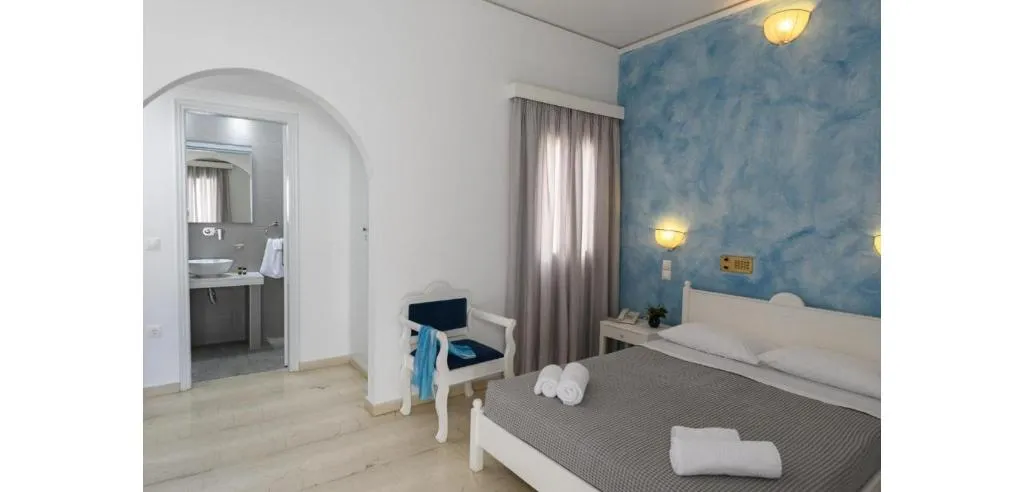 DOUBLE SUPERIOR Room, Hotel Glaros, Santorini