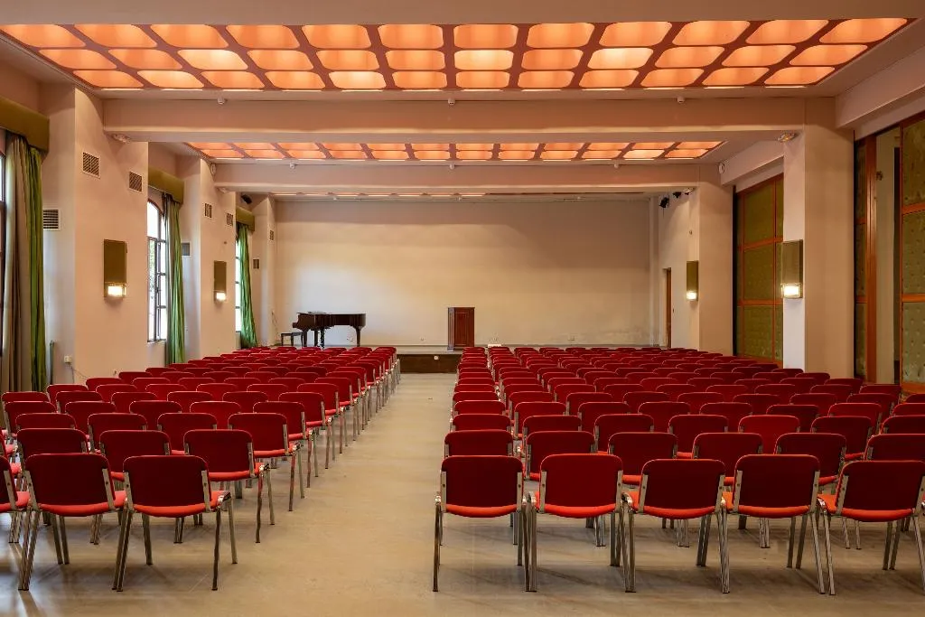 Conferences, Mare Blue, Crete