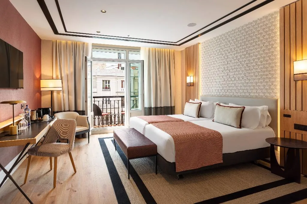Room, Catalonia Plaza España Hotel & Spa, Madrid