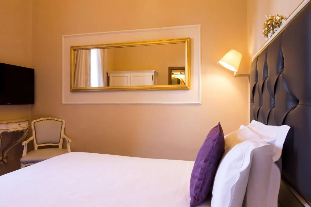 DOUBLE STANDARD Room, Art Hotel Villa Agape, Florence