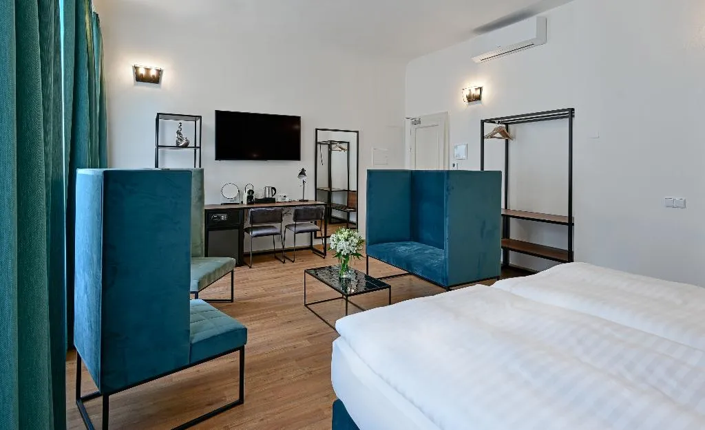 DOUBLE COMFORT Room, Hotel Garden Court Prague, Prague