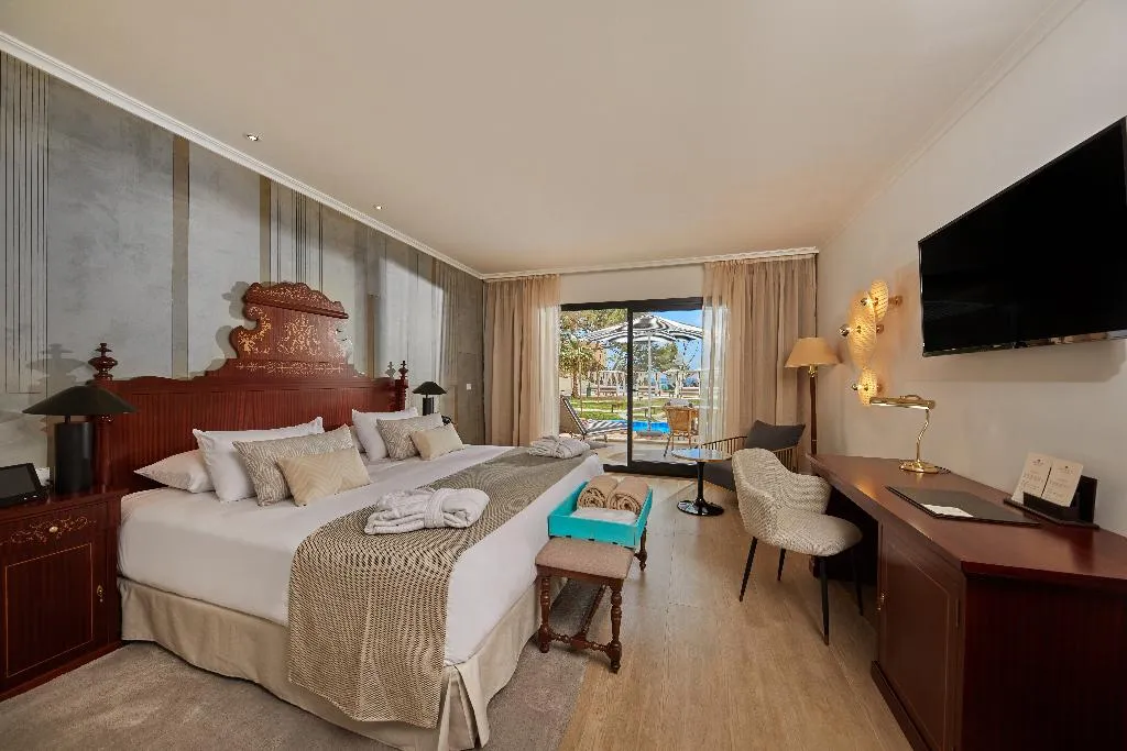 JUNIOR SUITE SEA FRONT Room, Secrets Mallorca Villamil Resort & Spa Only Adults, Majorca