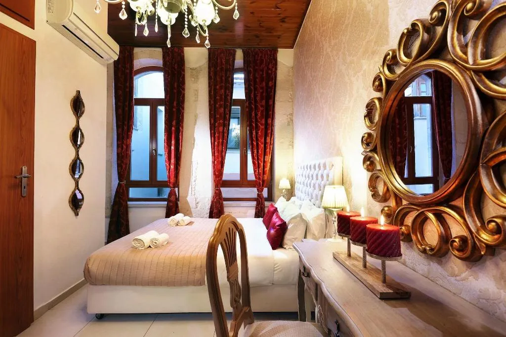 Room, Archontiko - Rethymno Old Town Suites, Crete