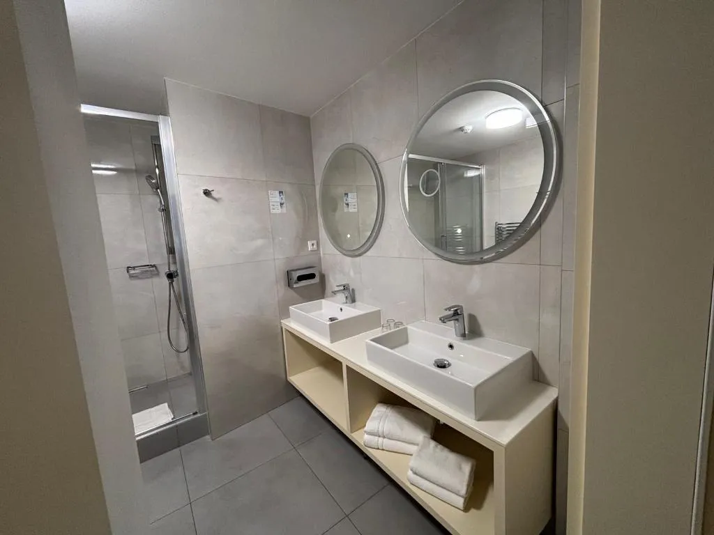 APARTMENT DUPLEX Room, The Golden Wheel, Prague