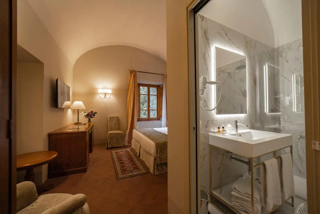 DOUBLE SUPERIOR Room, Palazzo San Niccolo, Florence