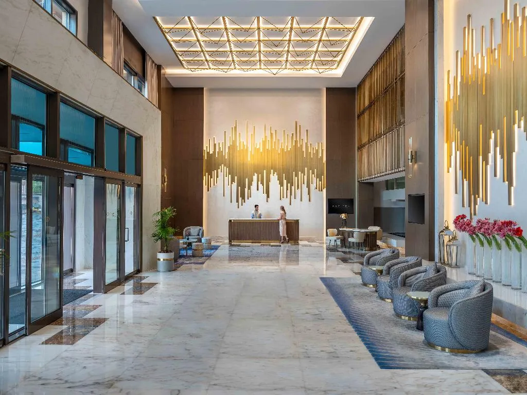 Lobby, Sofitel Dubai Jumeirah Beach, Dubai