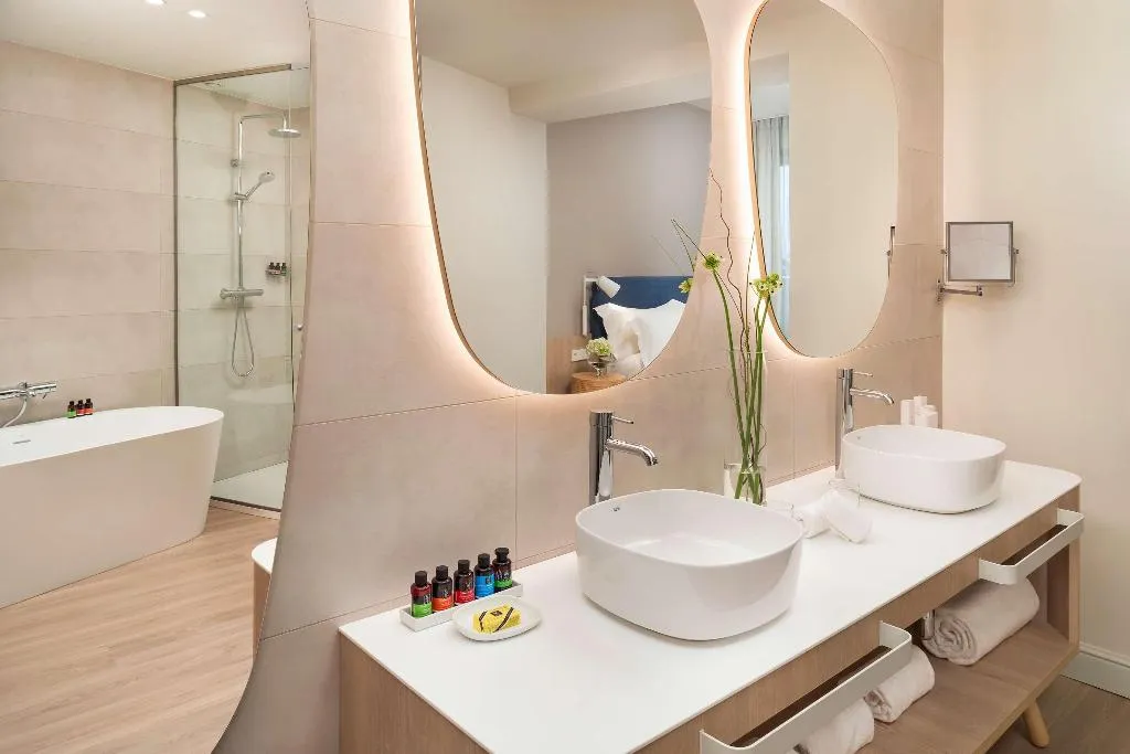 SUITE SEA VIEW Room, ME Sitges Terramar, Costa Brava