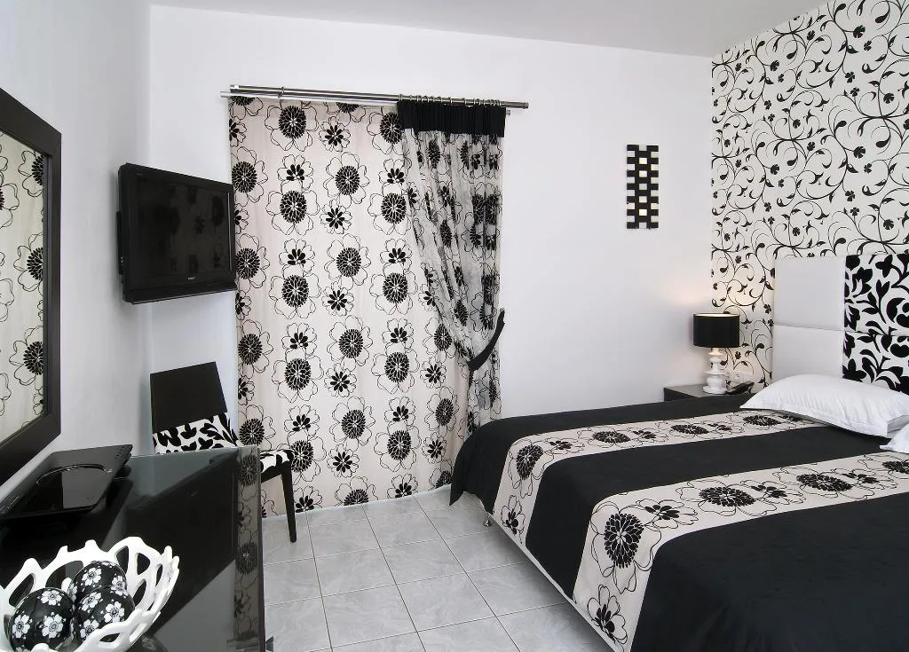 DOUBLE DELUXE WITH TERRACE Room, Lofos Village, Santorini