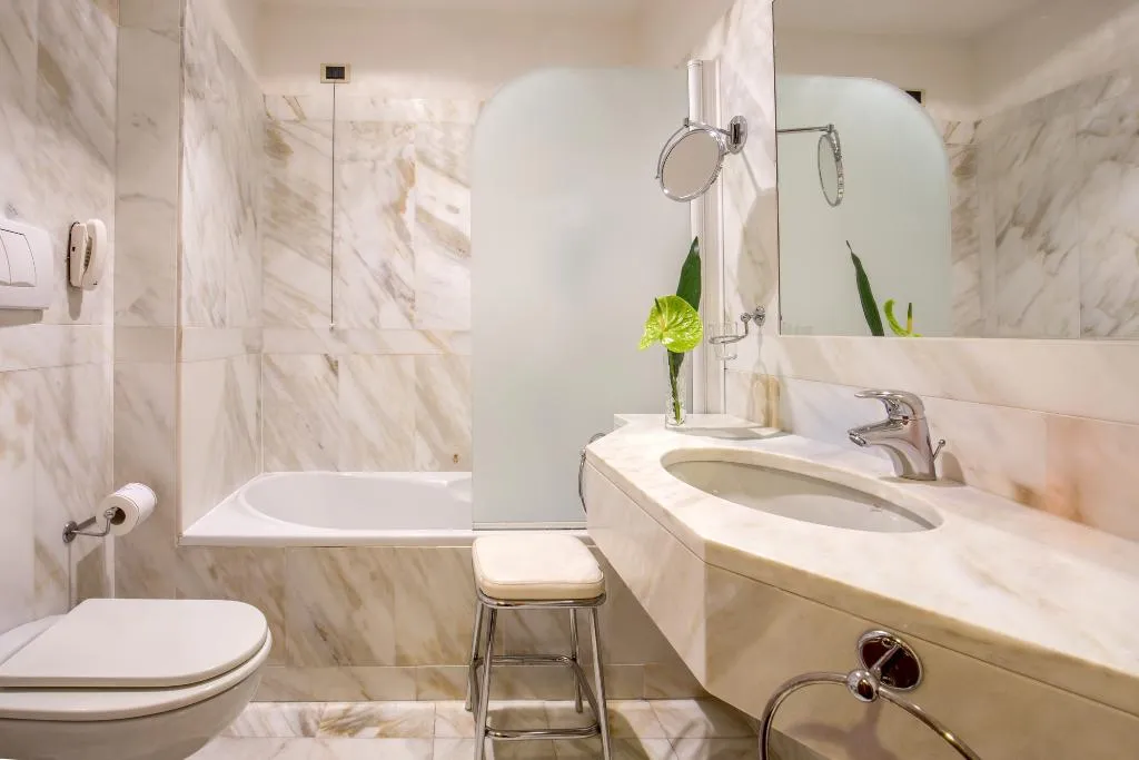 DOUBLE SINGLE USE EXECUTIVE Room, UNA HOTELS Empire Roma, Rome