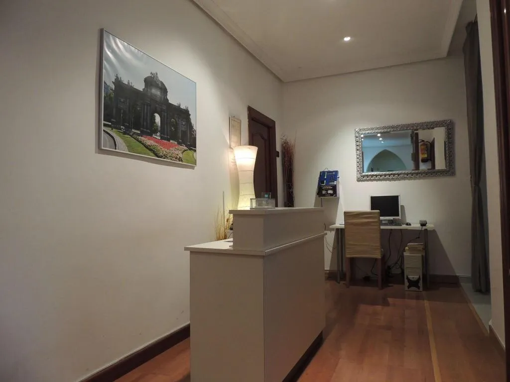 Lobby, Hostal Cervantes, Madrid