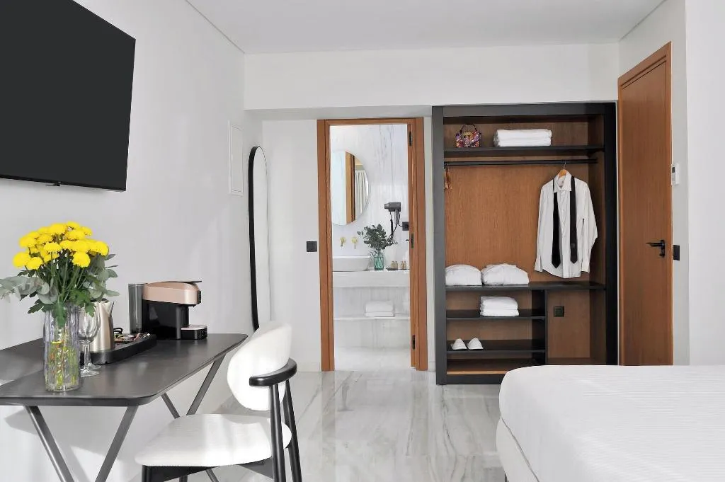 Room, The Athenaeum, Athens