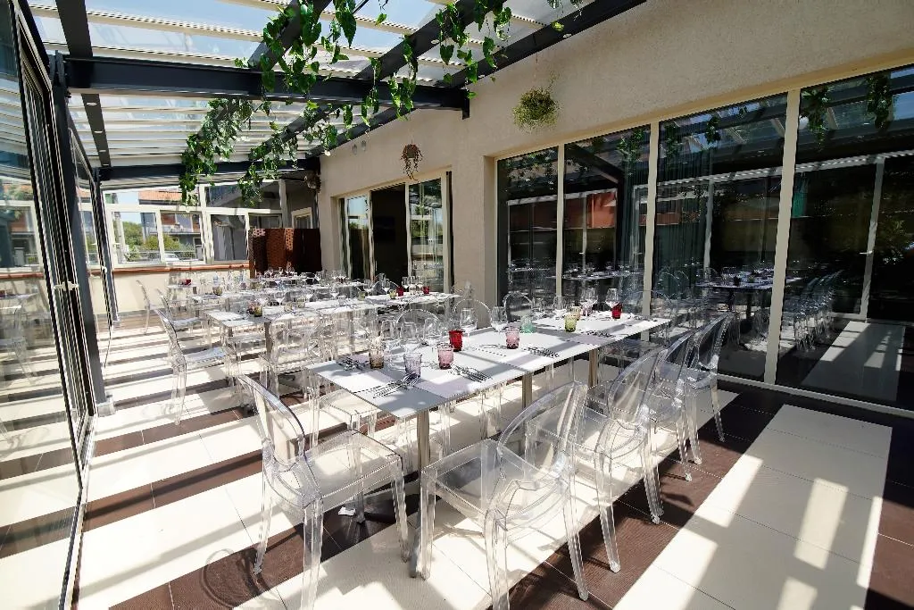 Restaurant, Mareneve Resort, Catania