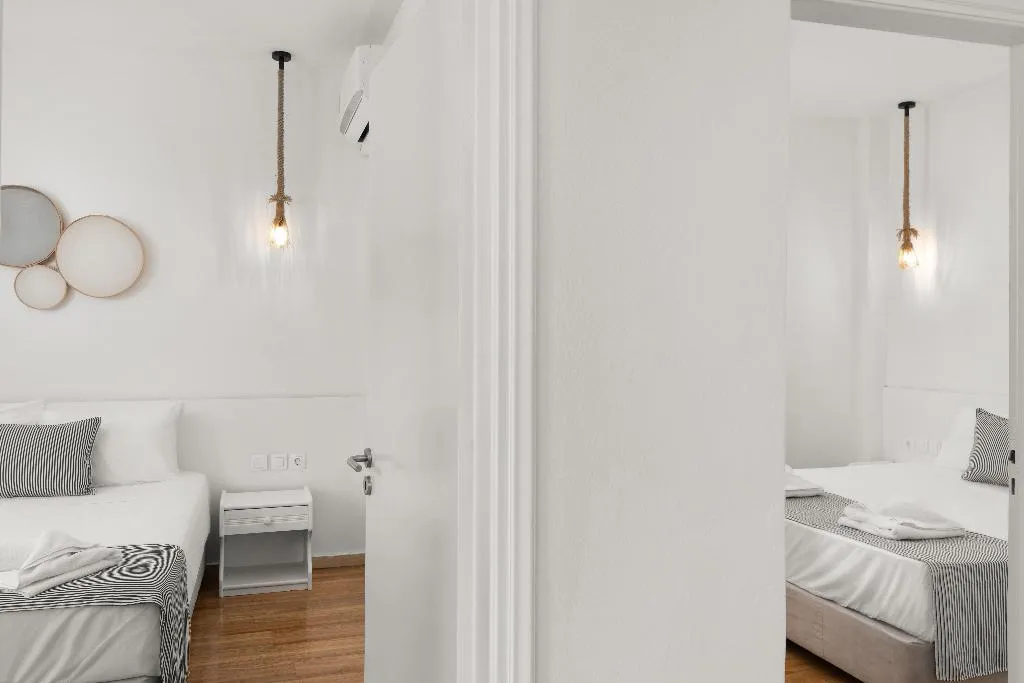 SUITE TWO BEDROOMS WITH PRIVATE POOL Room, Mr & Mrs White Corfu, Corfu