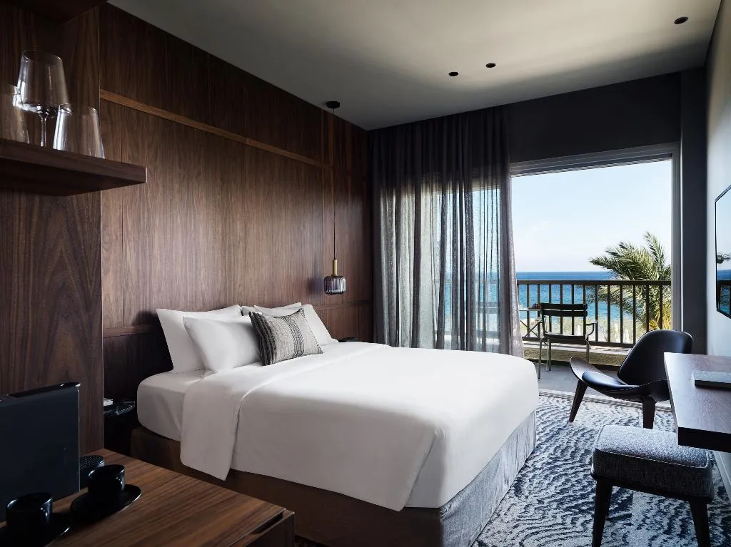 Room, Doryssa seaside resort, Samos