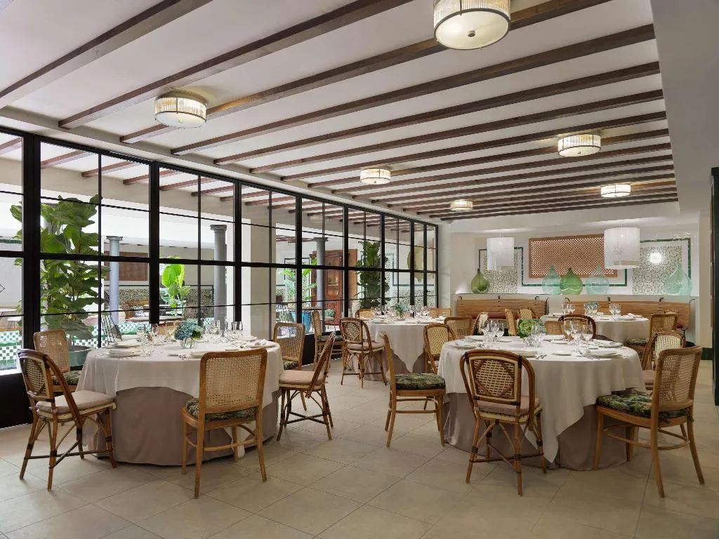 Restaurant, H10 Casa de la plata, Seville