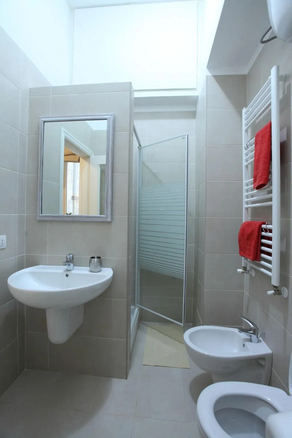 Room, Napolipietrasanta, Naples