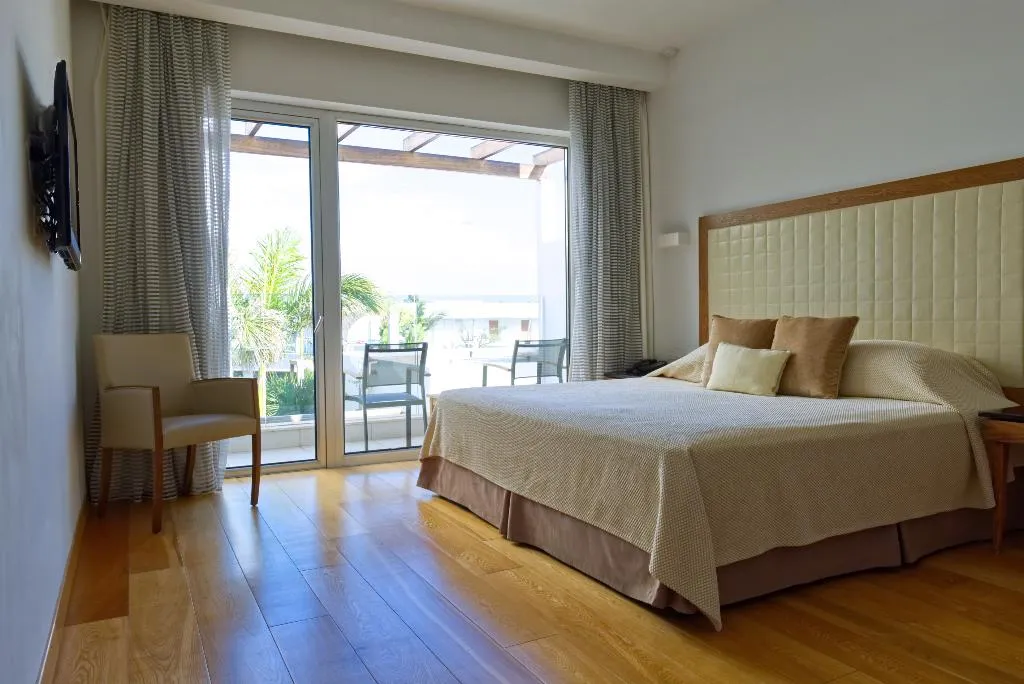 SUITE WITH JACUZZI Room, Sunrise Pearl Hotel & Spa, Cyprus