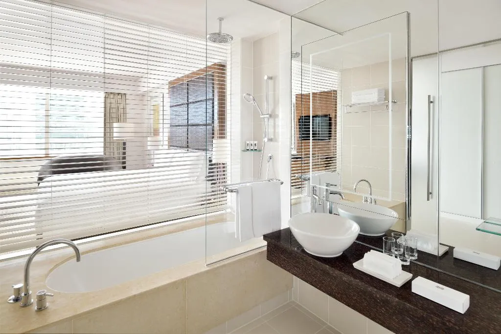 Room SUPERIOR Room, Crowne Plaza Dubai Festival City, Dubai
