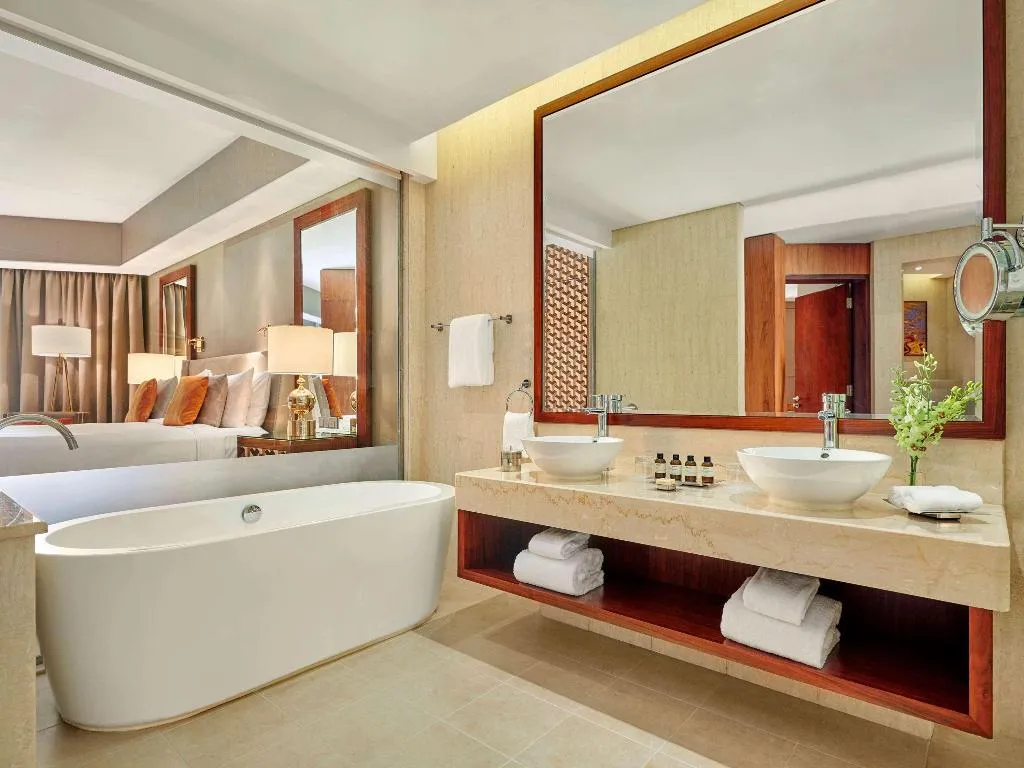 DOUBLE DELUXE Room, Fairmont Ajman, Dubai