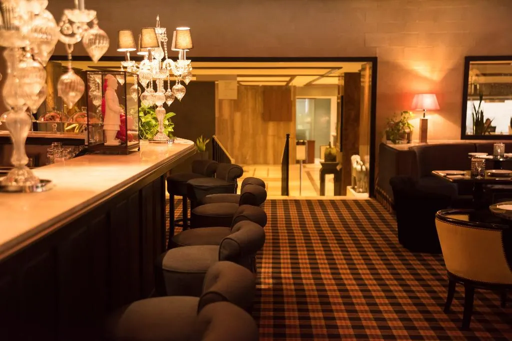 Bar, President, Athens