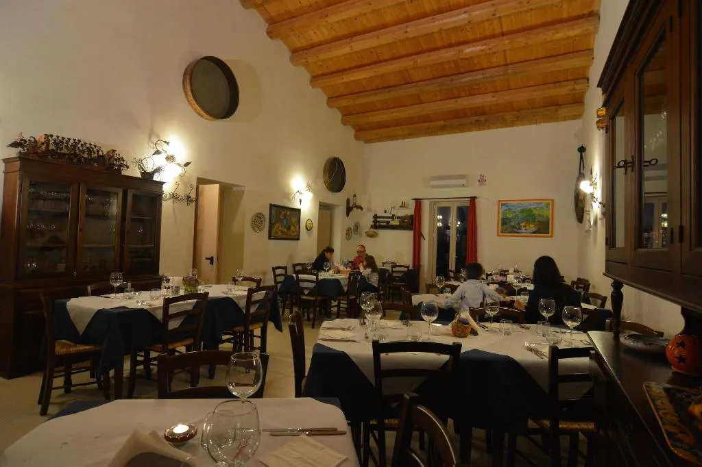 Restaurant, Agriturismo Le Zagare Di Vendicari, Catania