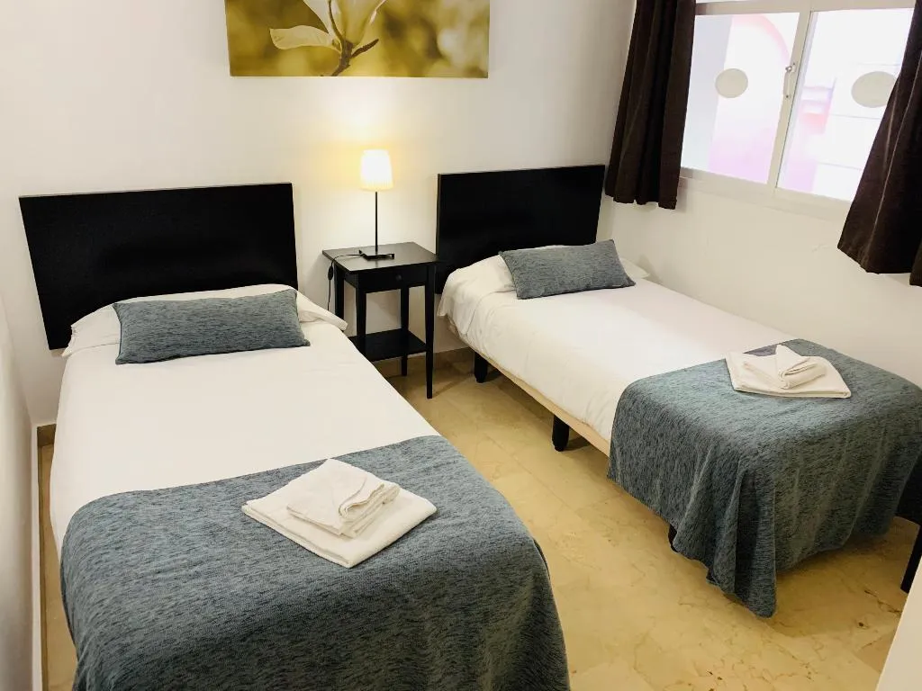 APARTMENT CAPACITY 2 TWO BEDROOMS Room, Aloha Gardens, Costa Del Sol