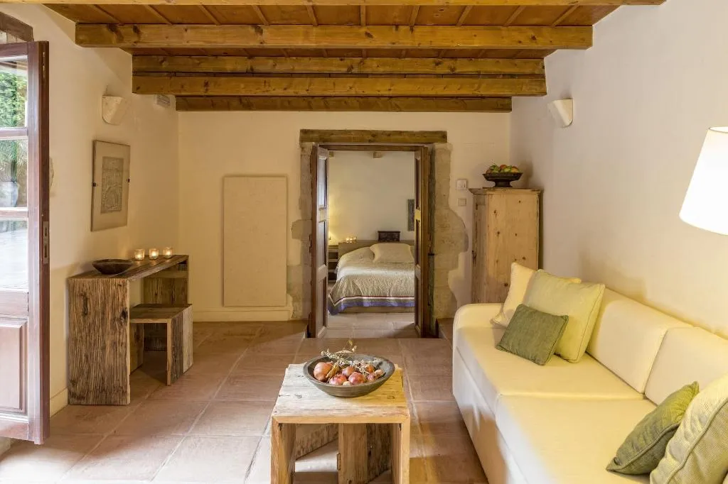 Room, Kapsaliana Village Hotel, Crete