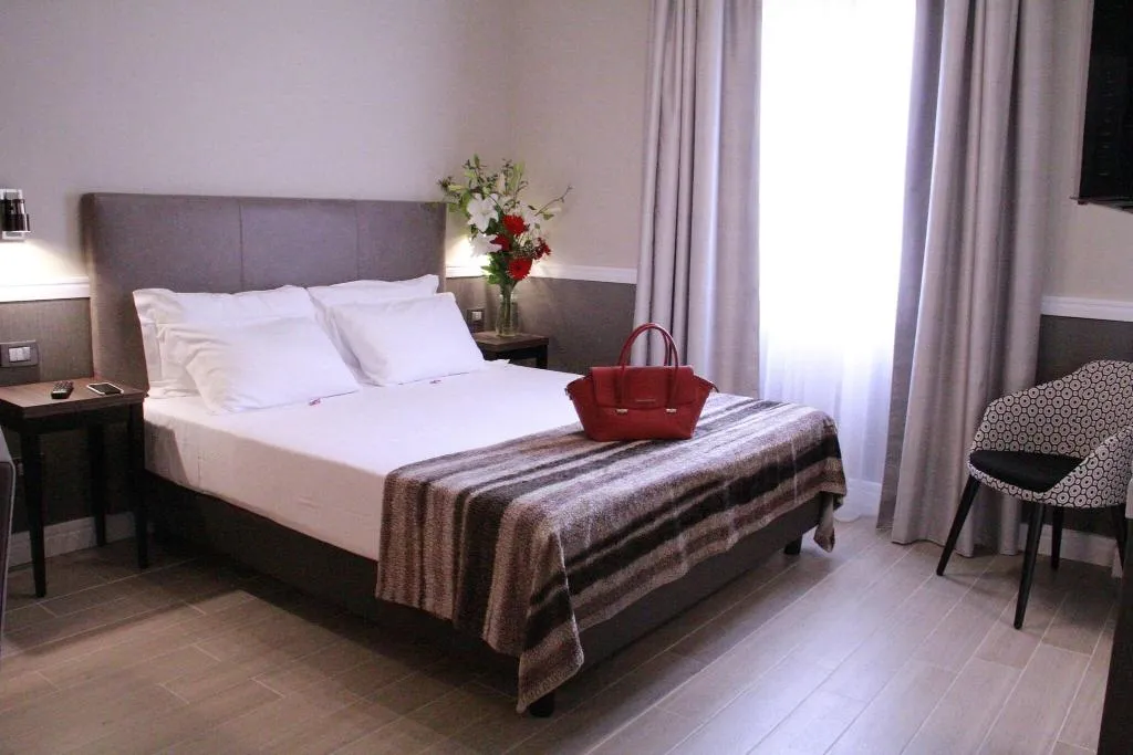 FAMILY ROOM CONNECTING ROOM Room, Fragrance St Peter Hotel, Rome
