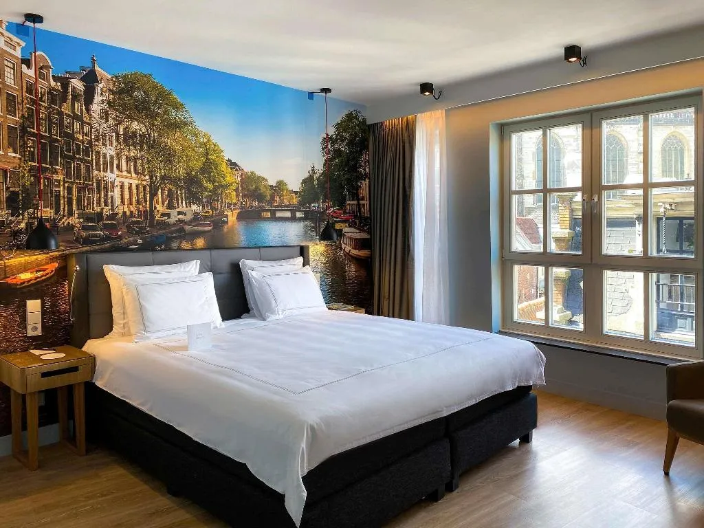 DOUBLE PREMIUM KING BED Room, Swissotel Amsterdam, Amsterdam