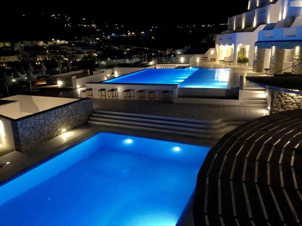 QUADRUPLE DELUXE SEA VIEW Room, The George Hotel, Mykonos