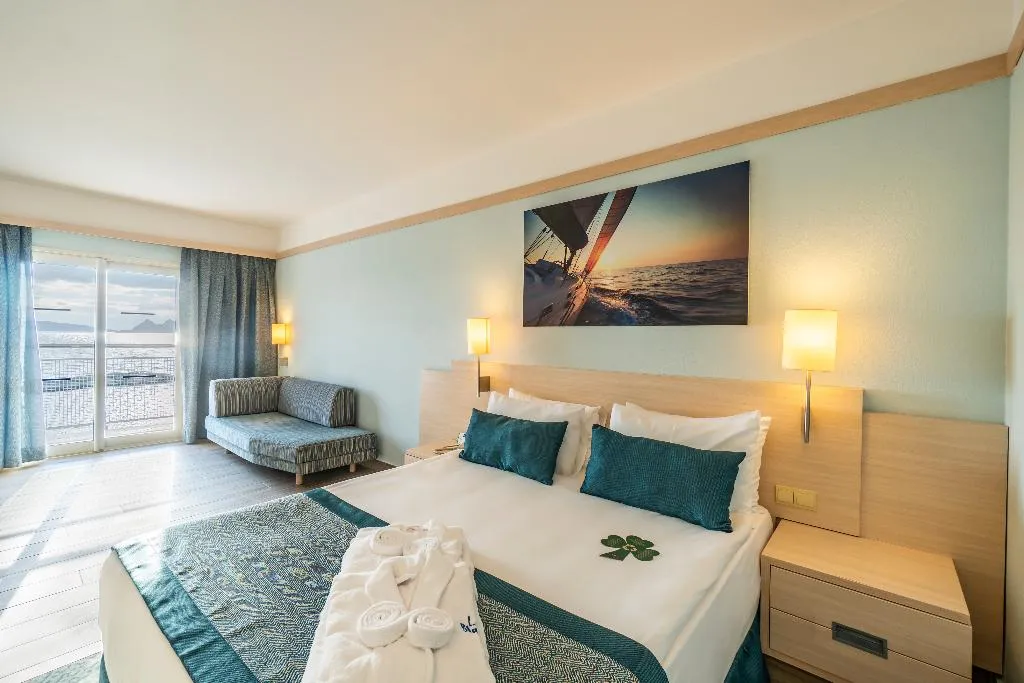 DOUBLE POOL VIEW Room, La Blanche Resort & Spa, Bodrum