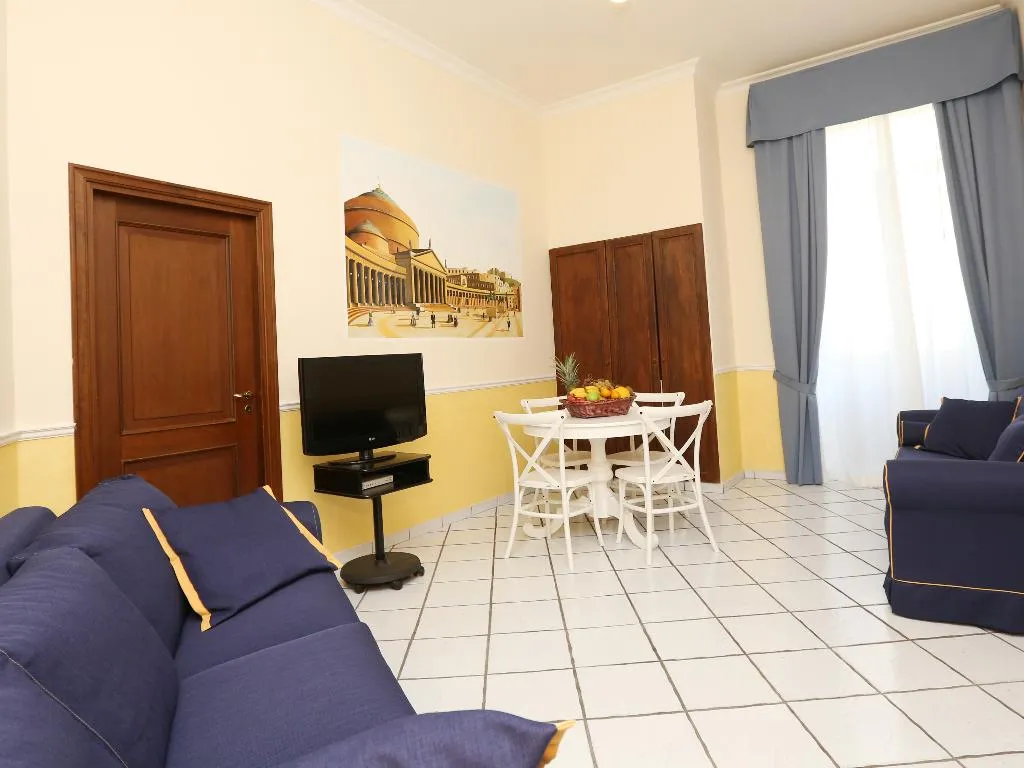APARTMENT TWO BEDROOMS Room, Santa Lucia 50, Naples