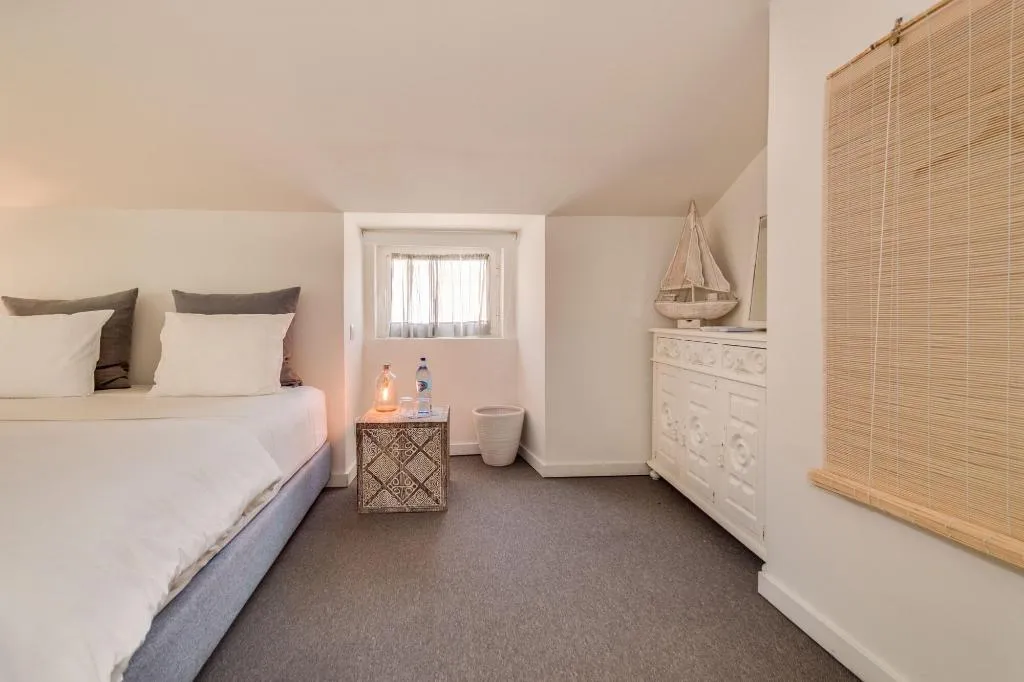 Room, Chiado 44, Lisbon