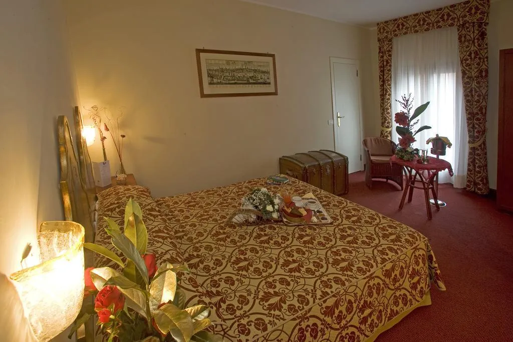 SINGLE SUPERIOR Room, Palazzo Marcello Al Sole, Venice