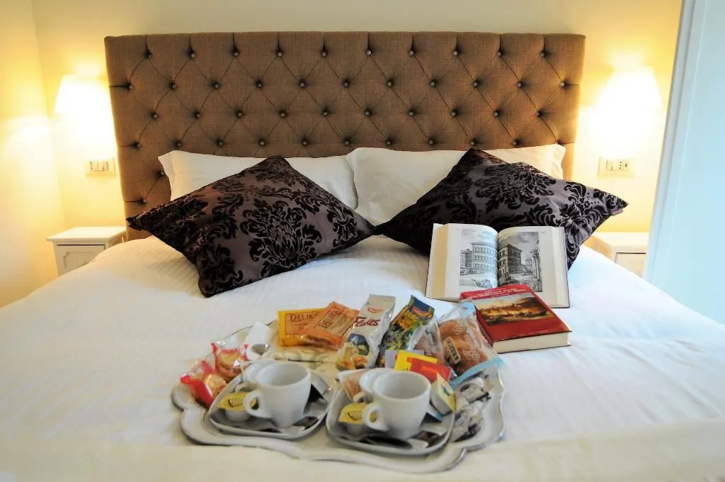 Room, Magia A Trilussa, Rome