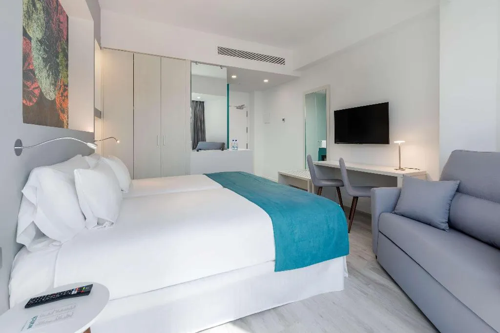 FAMILY ROOM STANDARD Room, Occidental Las Palmas, Gran Canaria