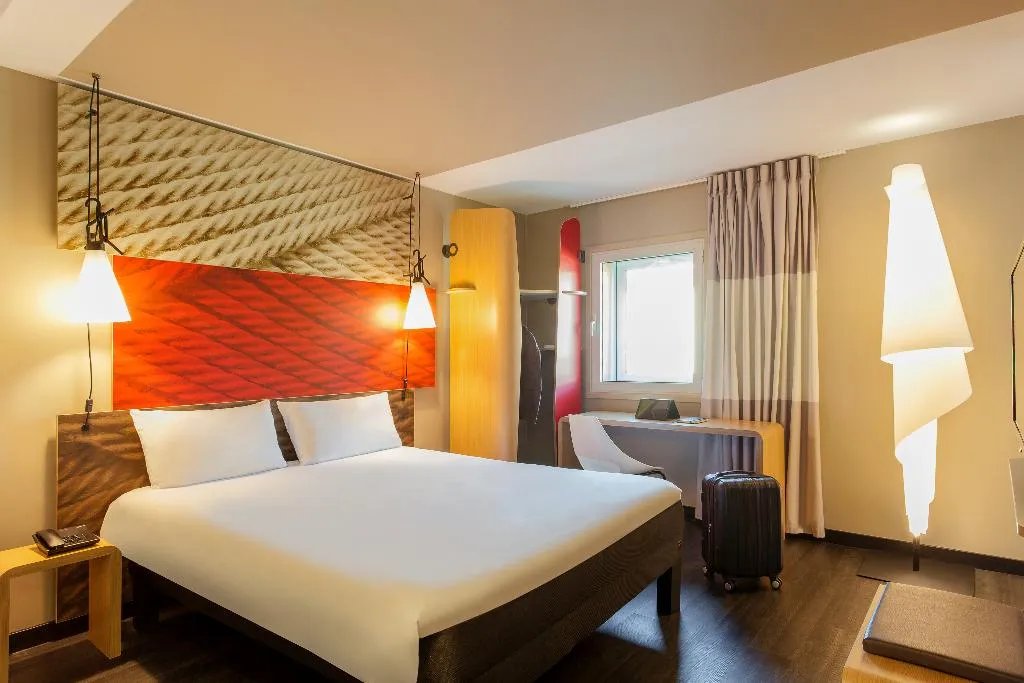 SUITE WITH DOUBLE BED Room, Ibis Lisboa Liberdade, Lisbon