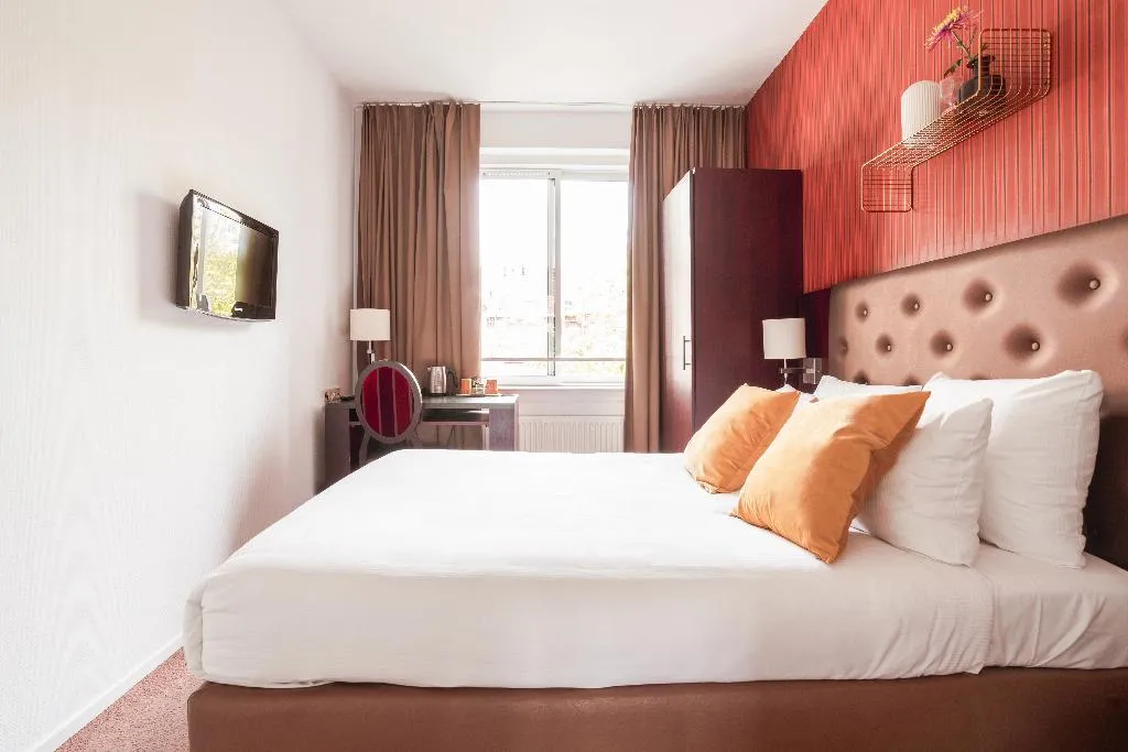 DOUBLE BASIC Room, Hotel Beethoven Amsterdam, Amsterdam