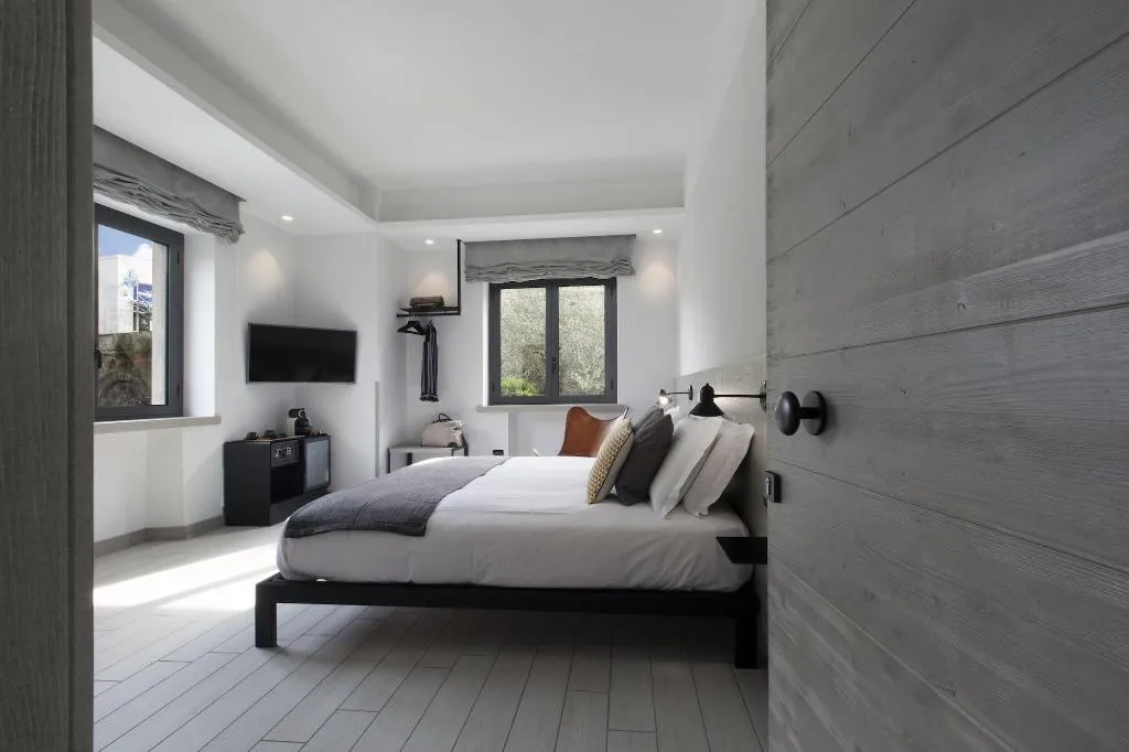 Room, La Ferrovia Guest House, Naples