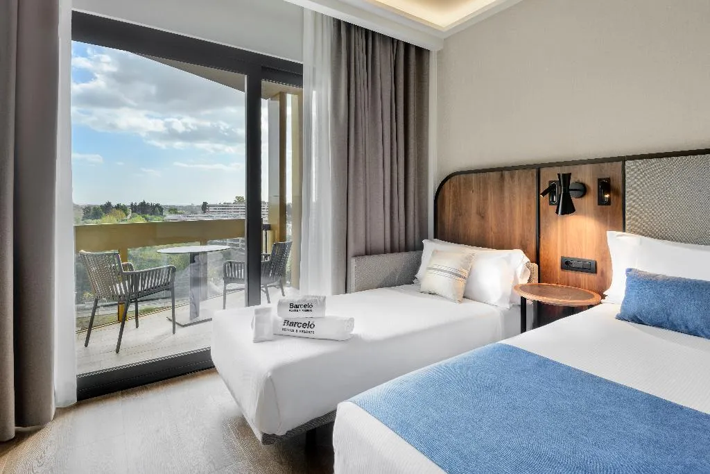 Double or Twin DELUXE Room, Barceló Roma, Rome