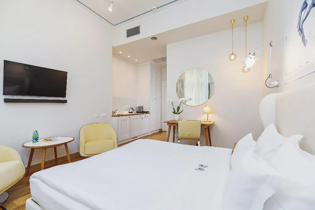 STUDIO SUPERIOR Room, Bracka 6 Apartments, Krakow