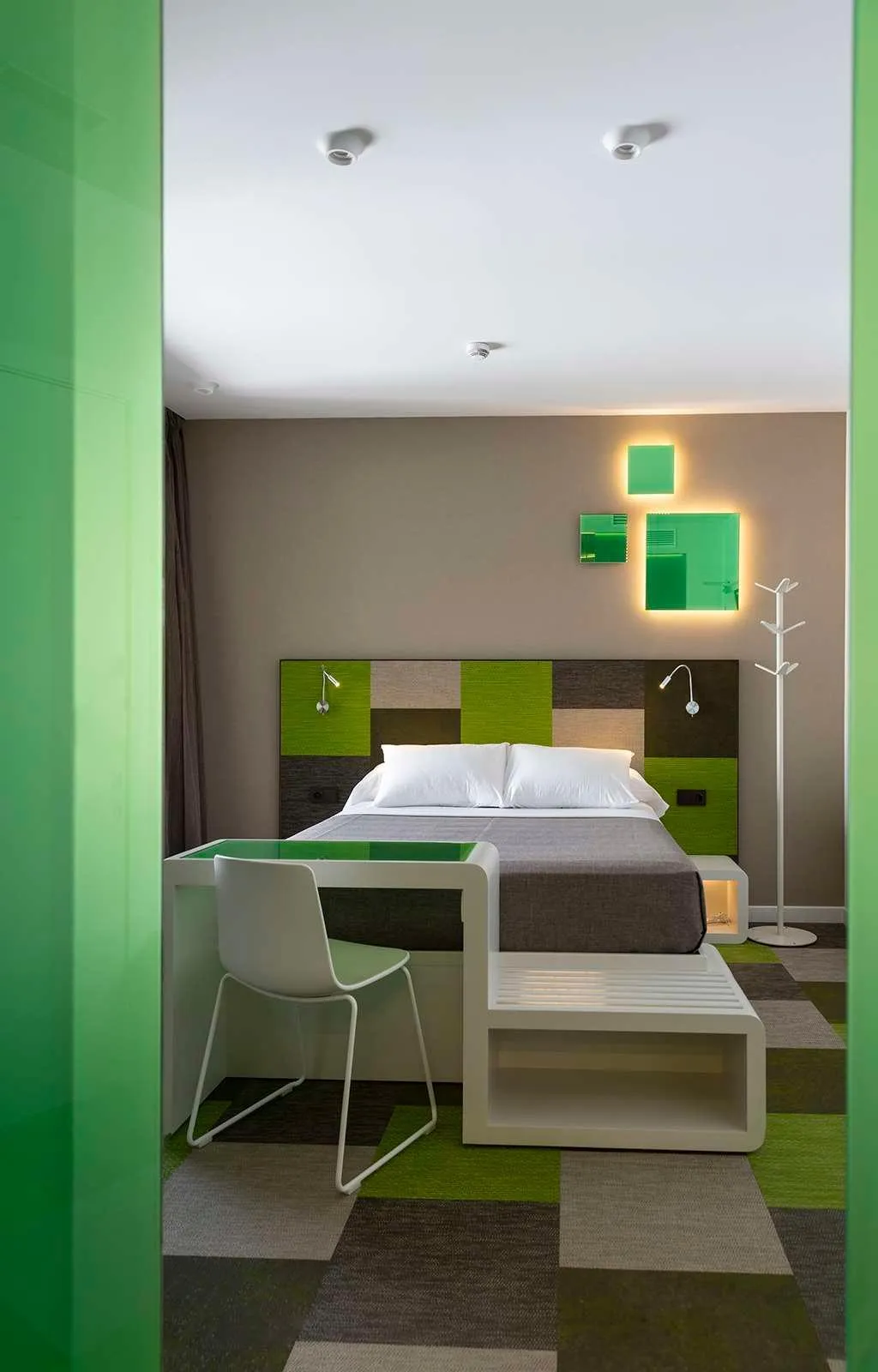 Room, Macia Sevilla Kubb, Seville