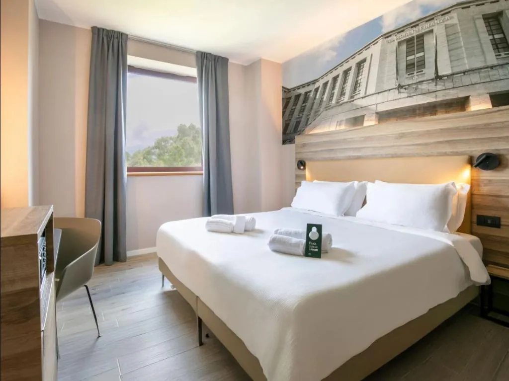 DOUBLE SUPERIOR Room, B&B Hotel Latina, Rome