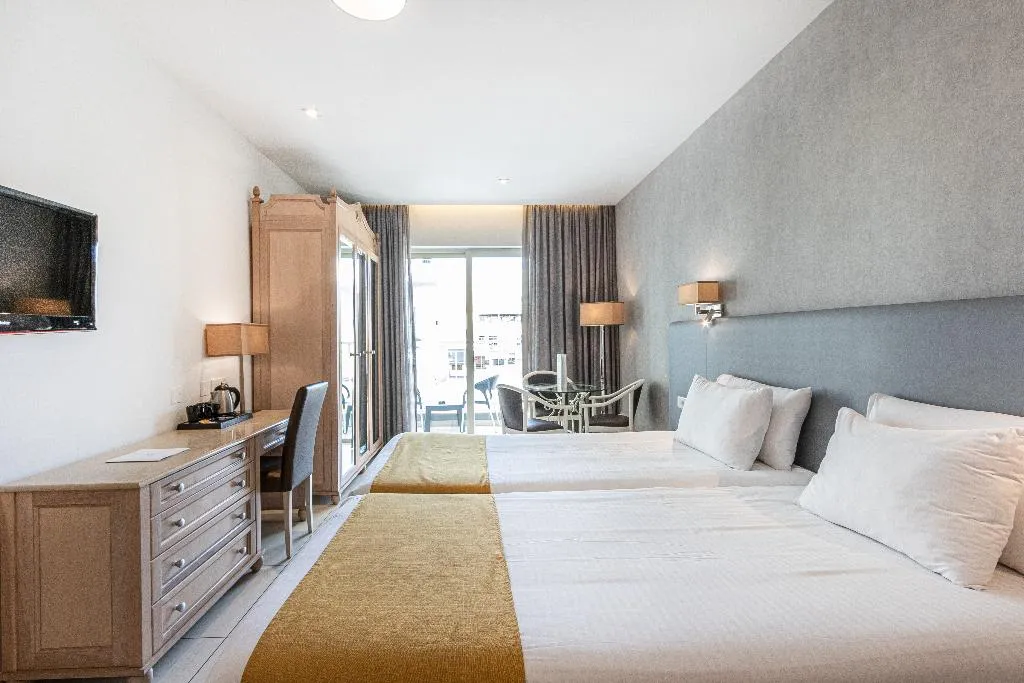 JUNIOR SUITE STANDARD Room, Solana Hotel & Spa, Malta