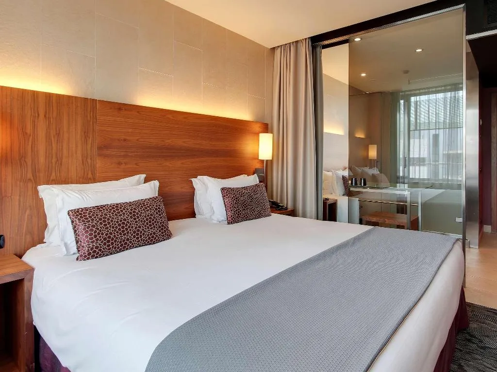 Room, Badalona Tower, Barcelona