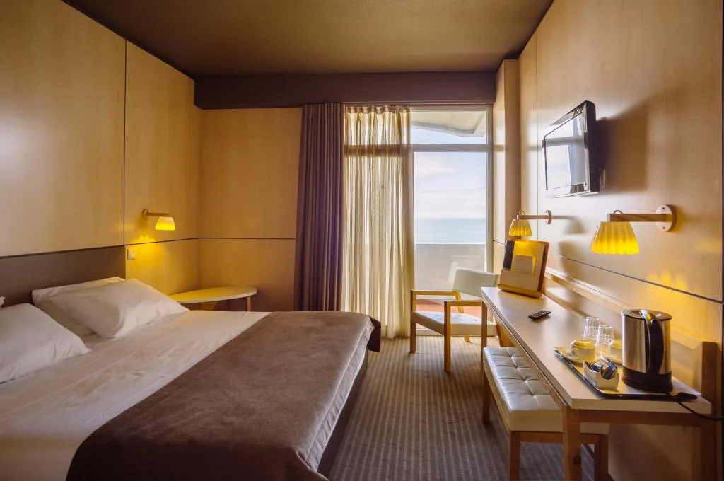 DOUBLE SEA VIEW Room, Axis Vermar Conference & Beach Hotel, Porto