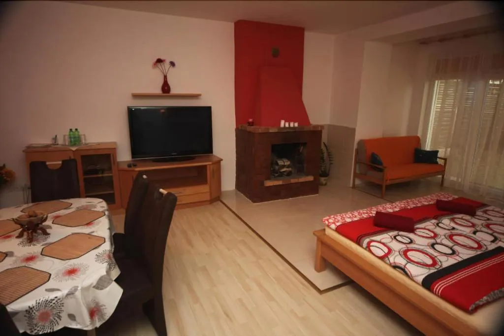 Room, Penzion V Roklích, Prague