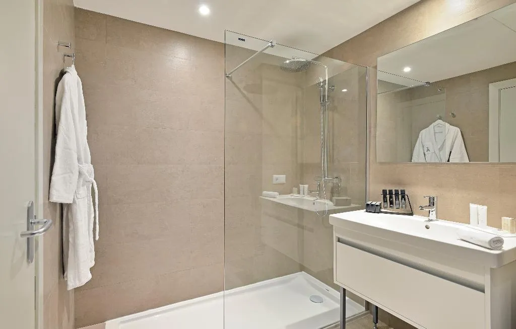 DOUBLE PREMIUM SEA VIEW Room, Melia Calvia Beach, Majorca