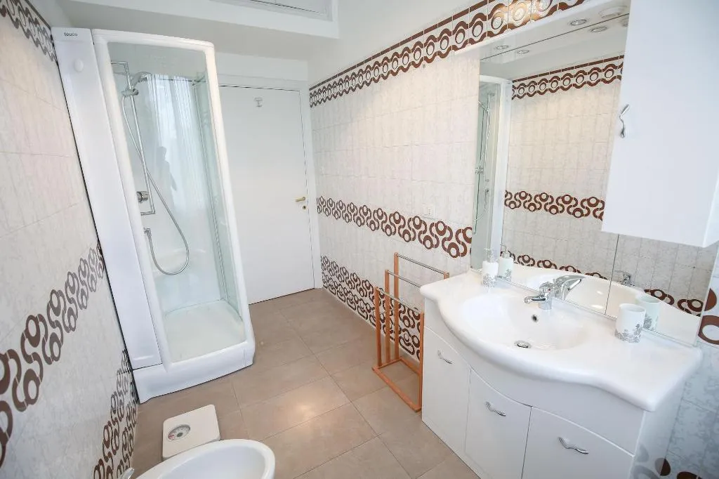 Room, B&B Bonne Nuit Rome, Naples