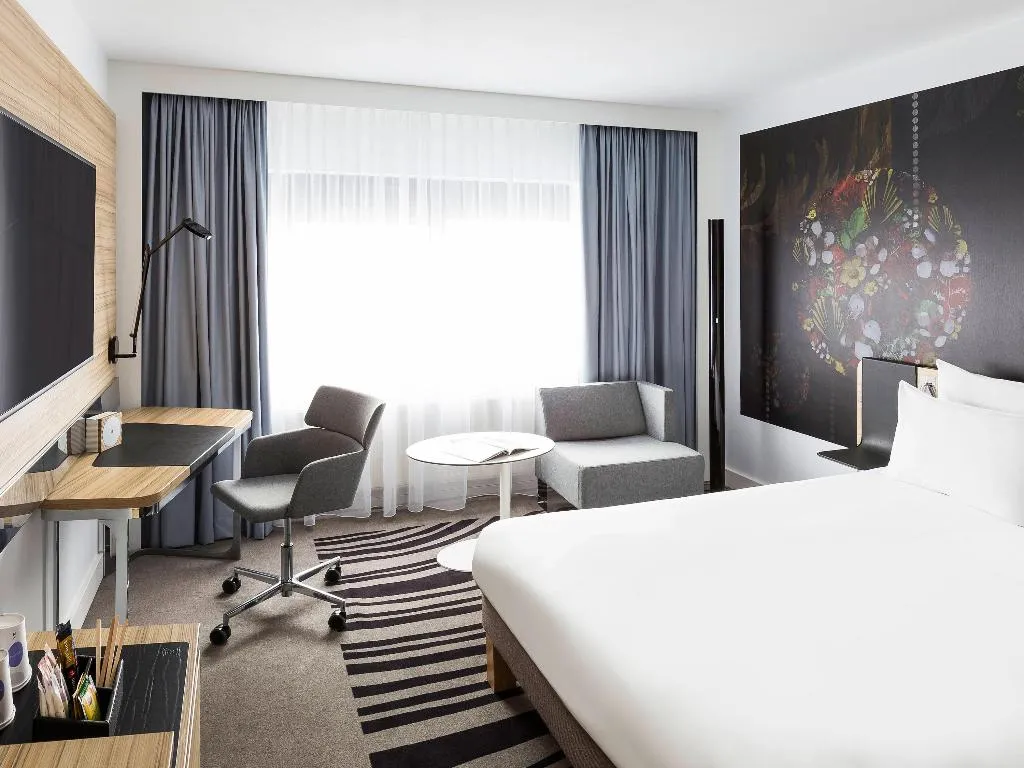 Room, Novotel Amsterdam City, Amsterdam